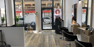 Photo n°2 de 113EME Avenue Coiffure à Lyon (Salon de coiffure)