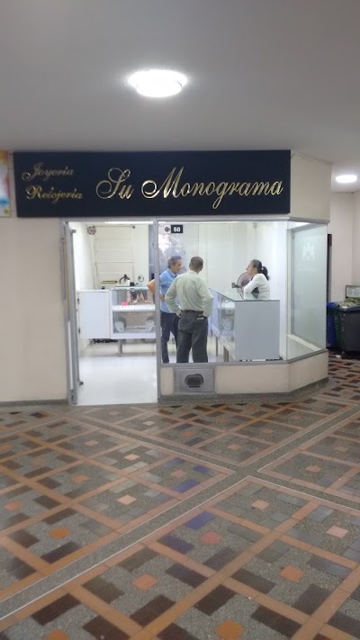 Photos of Su Monograma