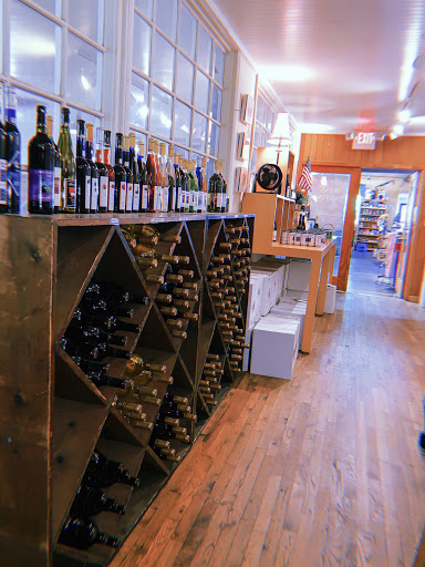 Tomasello Winery Tasting Room at Wemrock Orchards - Thumbnail