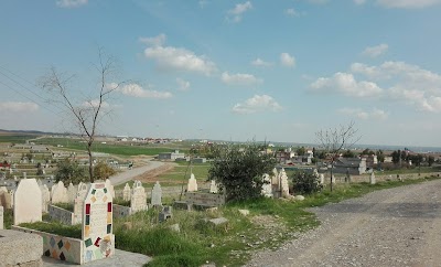 Photos of Kasnazan Graveyard گۆڕستانی کەسنەزان