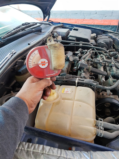 inyelec Servicio Automotriz Gallery - Mexico
