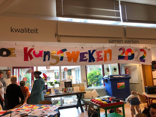 Public Elementary School De Sterrenwachter Gallery - Netherlands