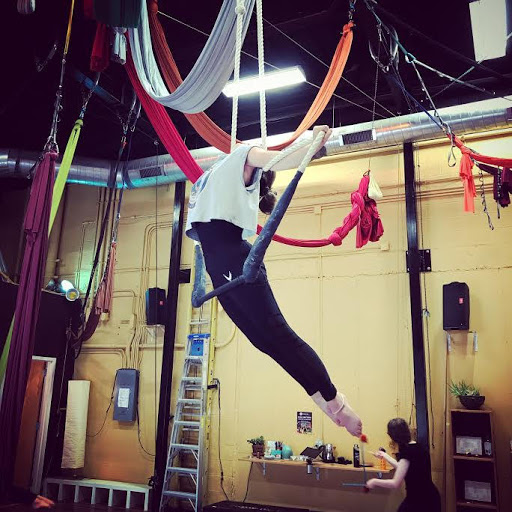 Cirque de Vol Aerial, Yoga, Fitness & Circus Community - Thumbnail