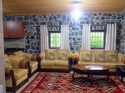 Guesthouse Lura