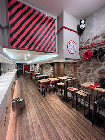 Rojo y Negro by null