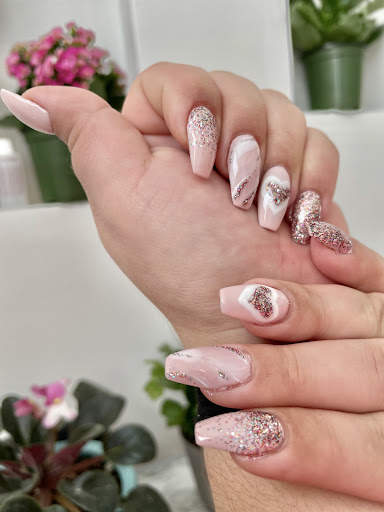 Elegant Pro-Nails - Thumbnail