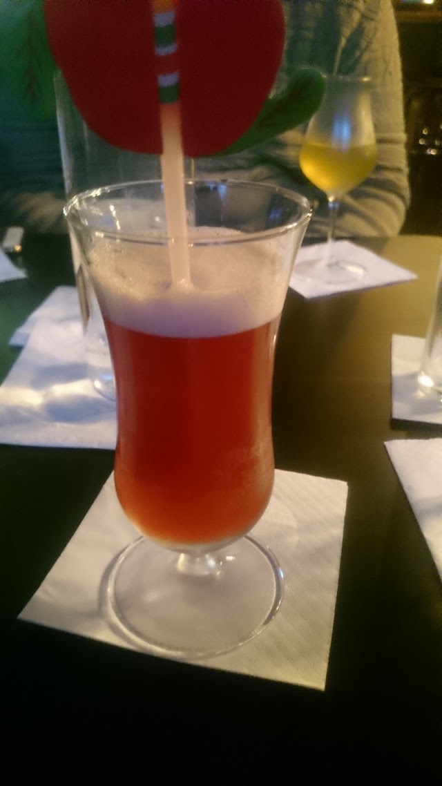 White lyan cocktail bar