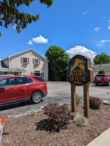 Best Little Hair House In Tawas - Thumbnail