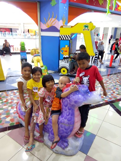 Photos of Matahari Dept. Store Sunrise Mall