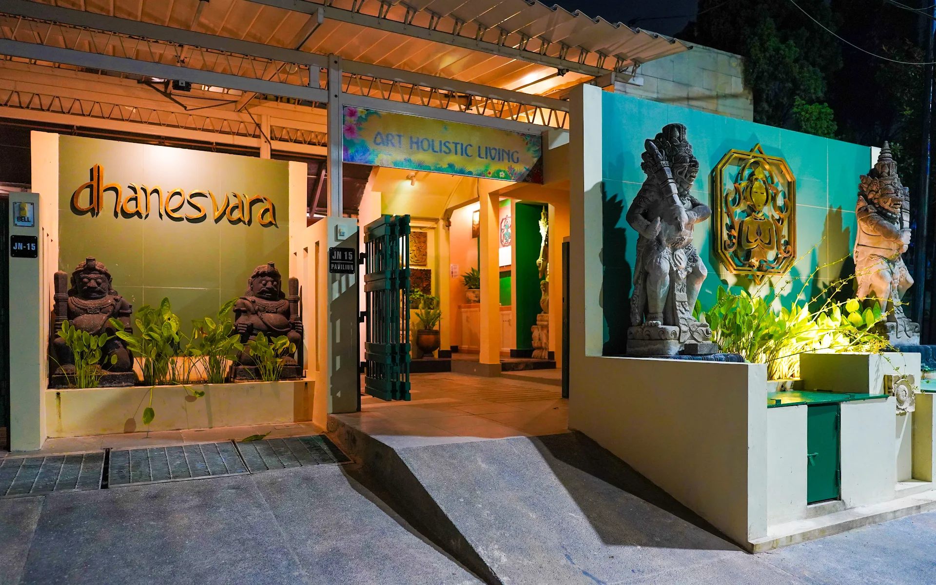 Dhanesvara Art Holistic Living Homestay