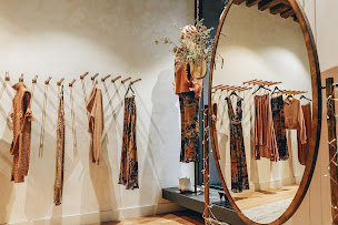 Photo n°19 de Mes Demoiselles Paris Saint Germain Des Prés à Paris (Magasin de vêtements pour femmes)