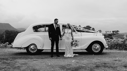 Absolute Vintage Elegance Limousines (Classic Limousines Newcastle)