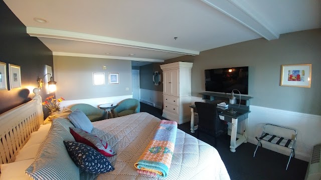 Island View Inn
