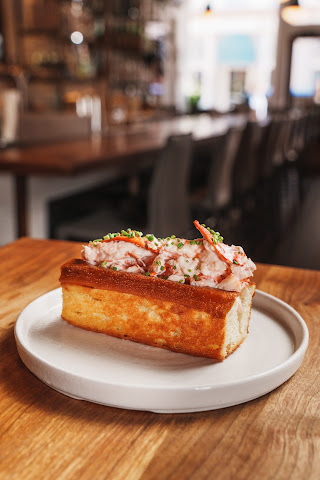 167 Raw Oyster Bar by null