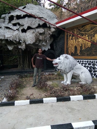 Photos of Adi In The Kost