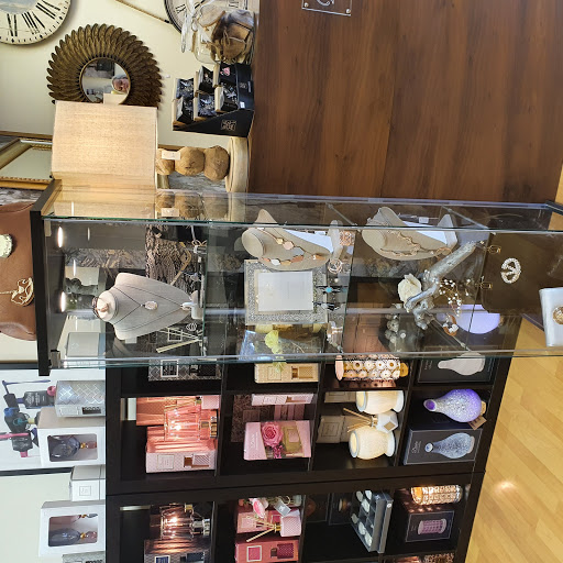 Beautique Coalville Nails and Beauty - Thumbnail
