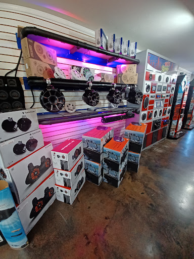 Dick's Stereo - Visual