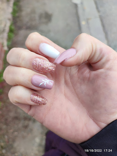 K’Beauty Karen _ Ongles Chartres - Thumbnail