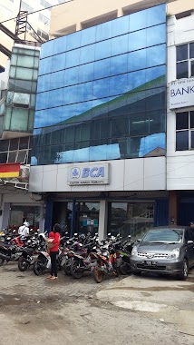 Bank BCA KCP Cipulir market, Author: Cahyana Wiyana