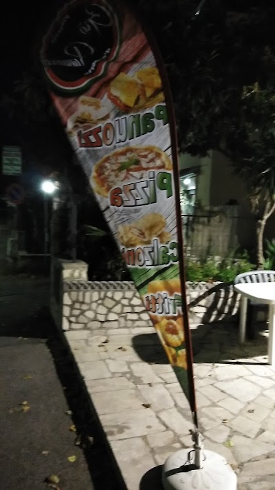 Gió Panuozzo Pizzeria D