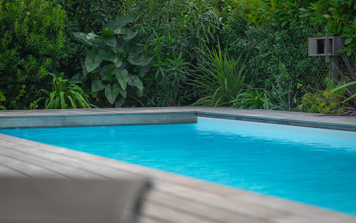 Photo de AQUANOV Piscines - Magasin de piscine - Pisciniste constructeur de piscine - Rénovation et Services à Rauzan (33420)
