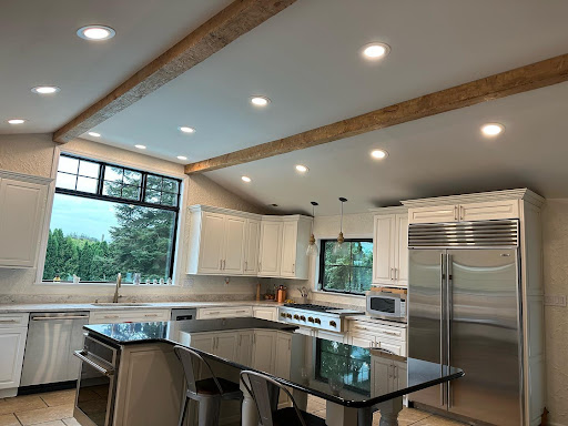 Avatar for DM Custom Carpentry