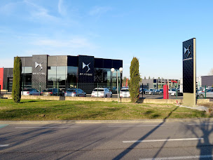Photo n°38 de DS STORE AVIGNON à Avignon (Vendeur de voitures d'occasion)