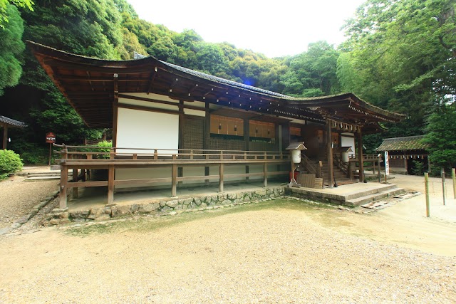 Ujigami Shrine Haiden
