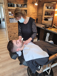 Photo n°8 de Le 6'O Atelier Coiffure à Le Poiré-sur-Vie (Magasin de perruques)