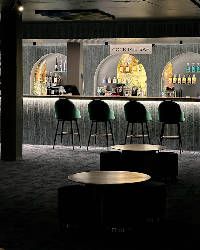 EVE Late night bar - Thumbnail