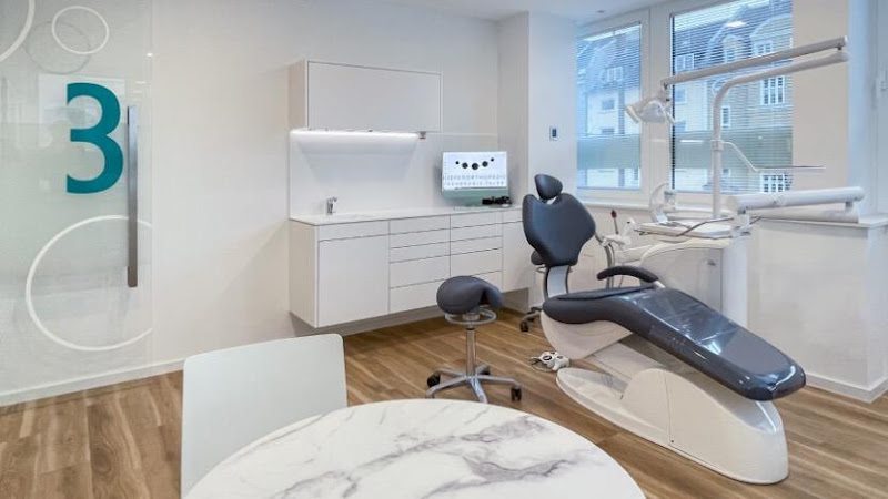 Zahnspange | Kieferorthopädie Talebi in Düsseldorf Grafenberg photo