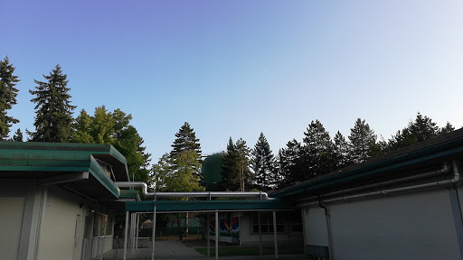 Moorlands Elementary School - Thumbnail