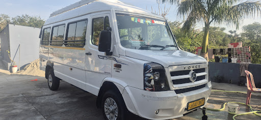 Tempo traveller AC 