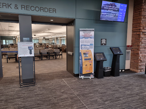 Larimer County - Vehicle Licensing Loveland Office Gallery - United States