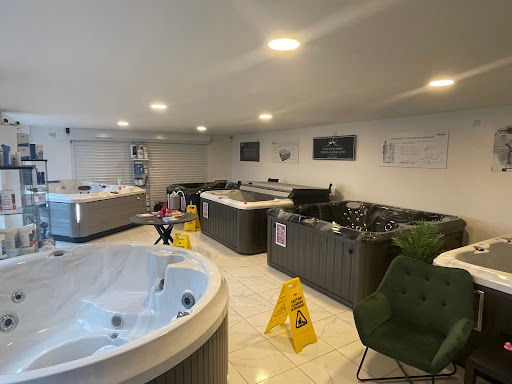Jacuzzi® Lincolnshire & Cambridgeshire (Lincolnshire Pools & Spas Ltd)