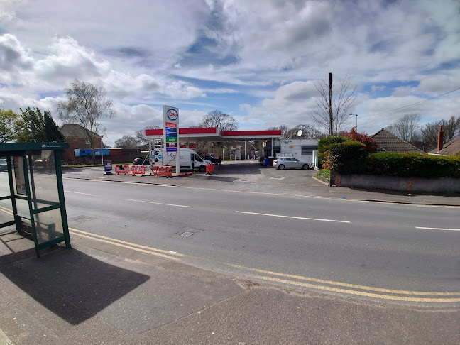 Reviews of ESSO MFG EAST HOWE in Bournemouth - Gas station