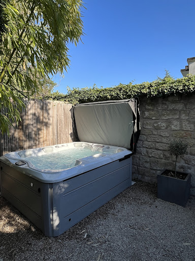 Photo de Sundance Spas Paris à Louveciennes (78430)