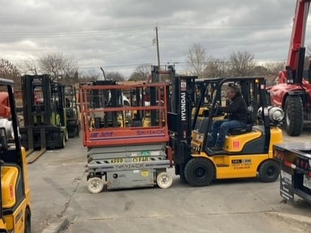 Lonestar Forklift