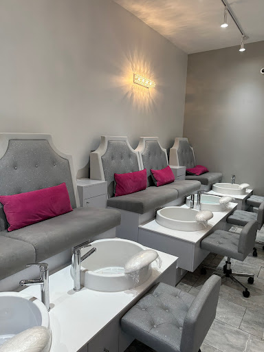 Glitter Nail Salon - Thumbnail