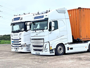 Photo n°19 de Transports Julien Carrié à Évreux (Société de transport routier)
