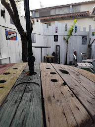 Photo n°26 de HOULALA - Chambres d'hôtes - Resto - Bistro à planche à Pont-Évêque (Bar tiki)