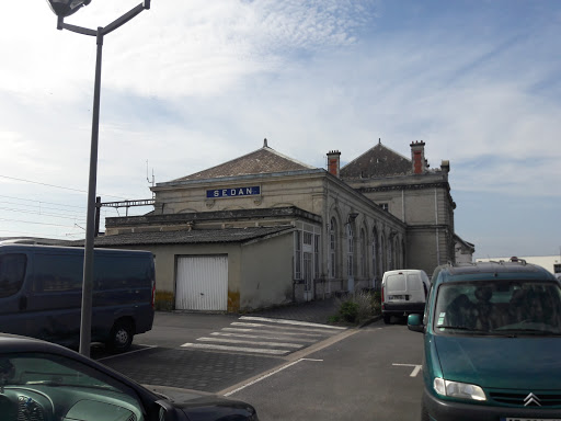 Sedan - Thumbnail