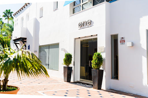 Clínica Dental Marbella Øne Clinic - Thumbnail