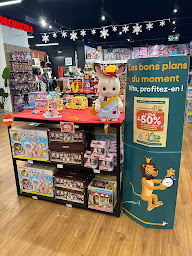 Photo n°24 de King Jouet Orchestra Parly 2 à Le Chesnay-Rocquencourt (Magasin de jeux de cartes/jeux de plateaux)