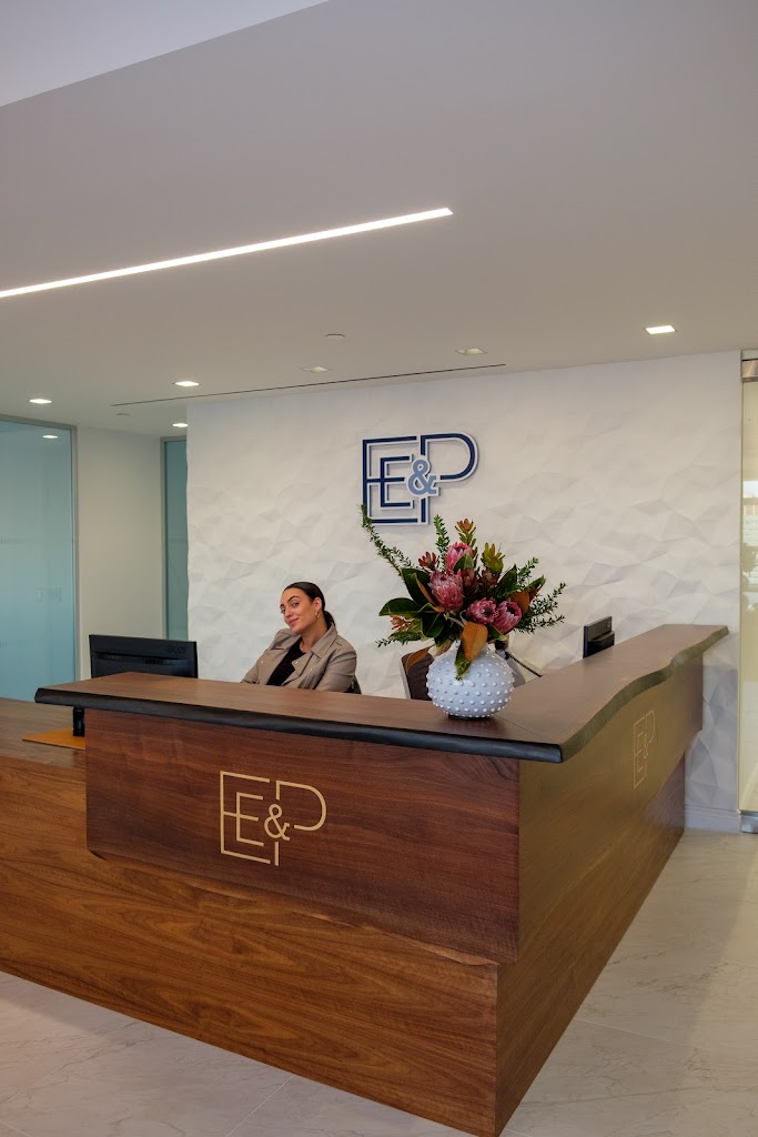 Elefterakis Elefterakis Panek