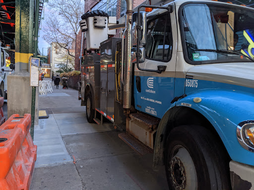 Roosevelt Av/56 St - Thumbnail