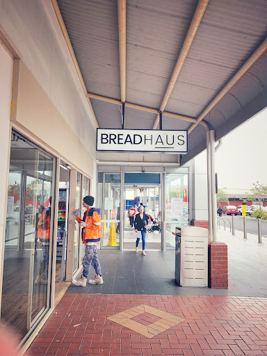 Bread Haus - Visual