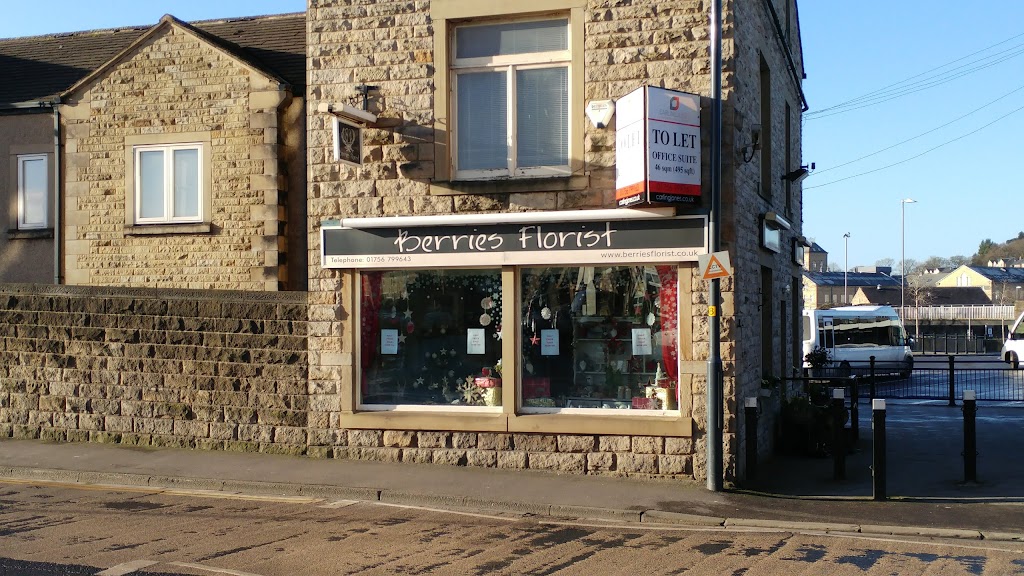 Berries Florist — Keighley Rd, 基斯利, 电话 01756 799643