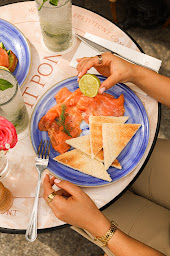 Photo n°66 de Café le Petit Pont à Paris (Restaurant)