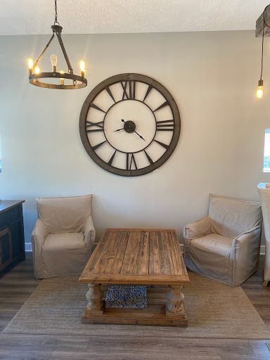 Studio 1555 - Visual